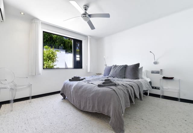 5 slaapkamer Villa voor vakantieverhuur in Marbella met zwembad - € 8.900 (Ref: 6069325)