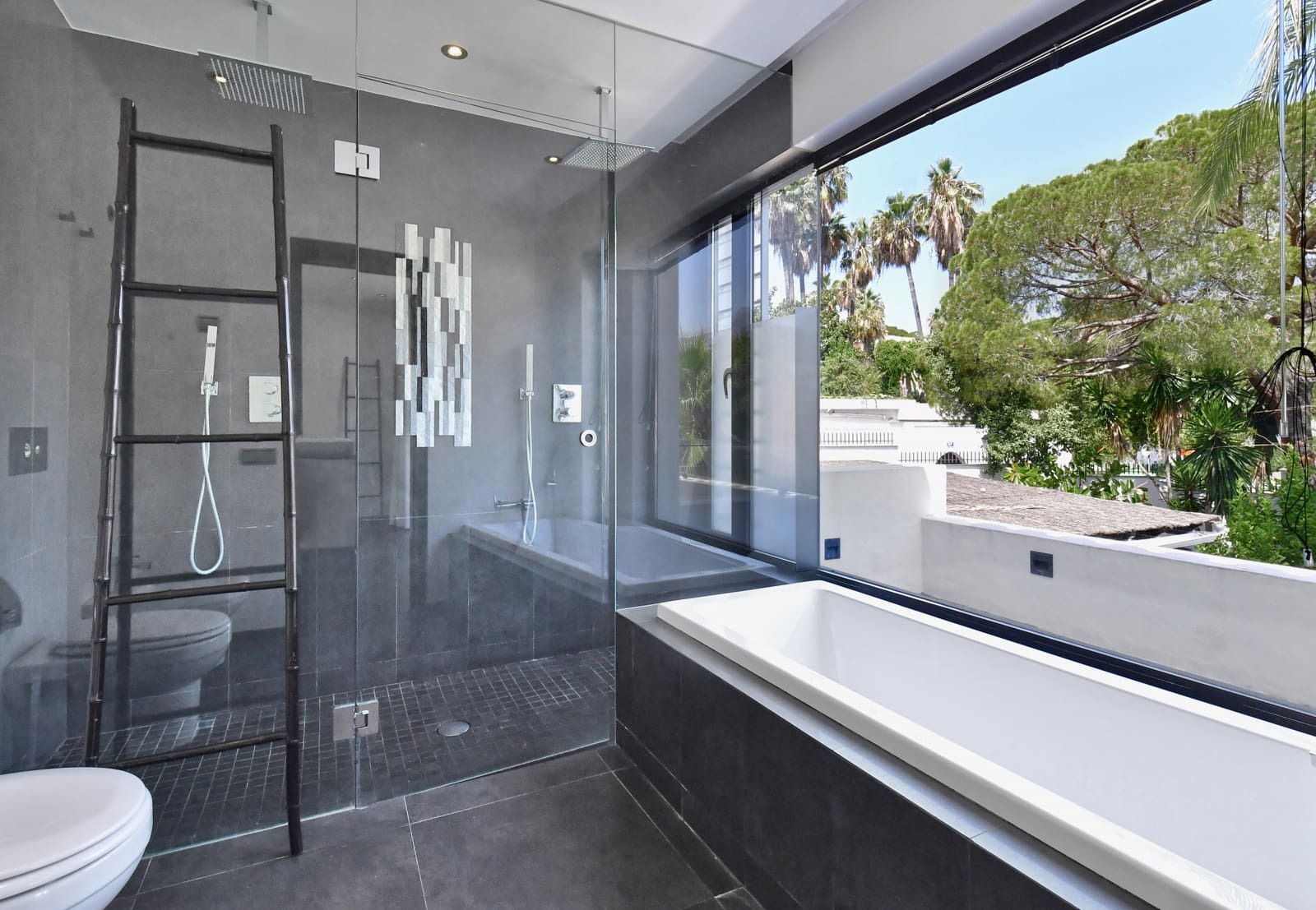 5 slaapkamer Villa voor vakantieverhuur in Marbella met zwembad - € 8.900 (Ref: 6069325)