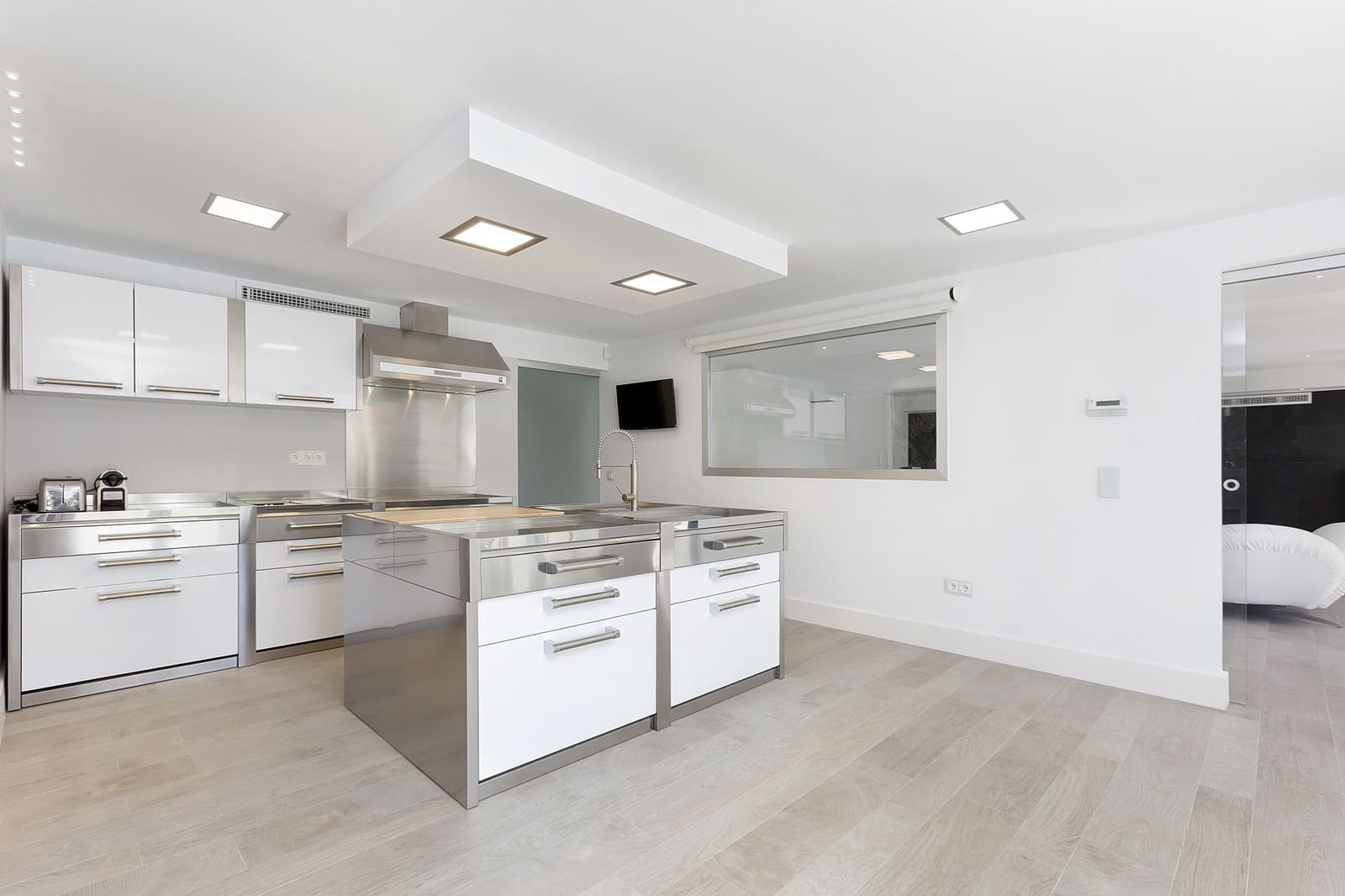 6 slaapkamer Villa te koop in Marbella met zwembad - € 4.250.000 (Ref: 6129620)