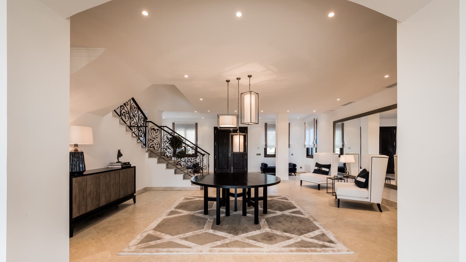 6 slaapkamer Villa te koop in San Pedro de Alcantara met zwembad garage - € 8.500.000 (Ref: 6378295)