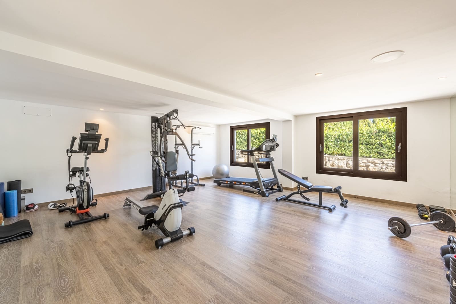 Chalet de 6 habitaciones en San Pedro de Alcantara en venta con piscina garaje - 8.500.000 € (Ref: 6378295)