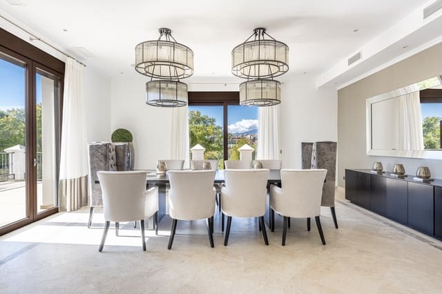 6 soveværelse Villa til salg i San Pedro de Alcantara, Marbella med swimmingpool garage - € 8.500.000 (Ref: 6378295)