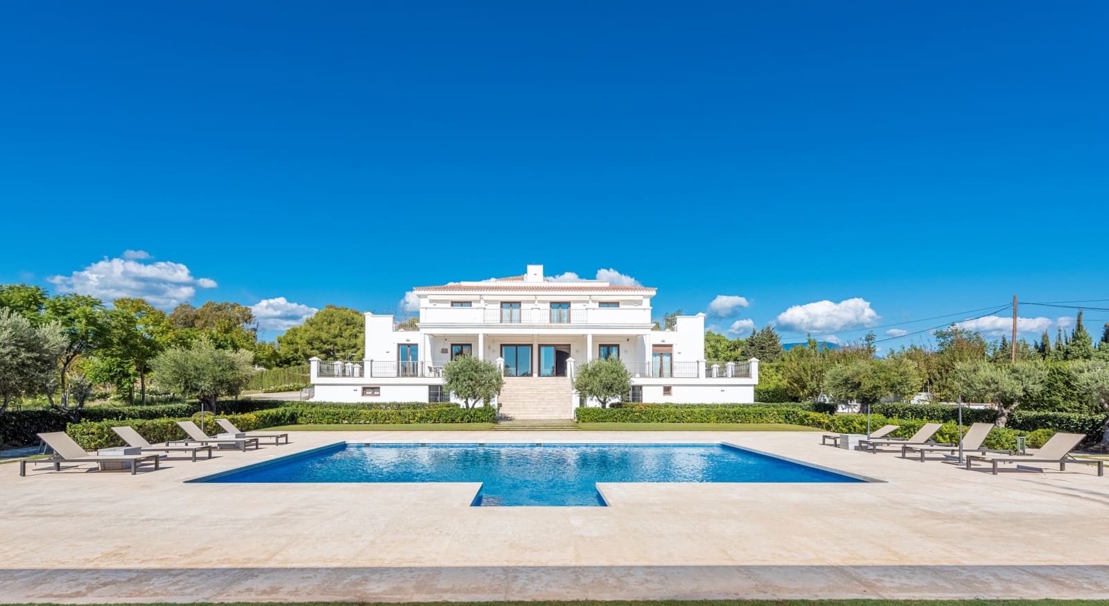 Chalet de 6 habitaciones en San Pedro de Alcantara en venta con piscina garaje - 8.500.000 € (Ref: 6378295)