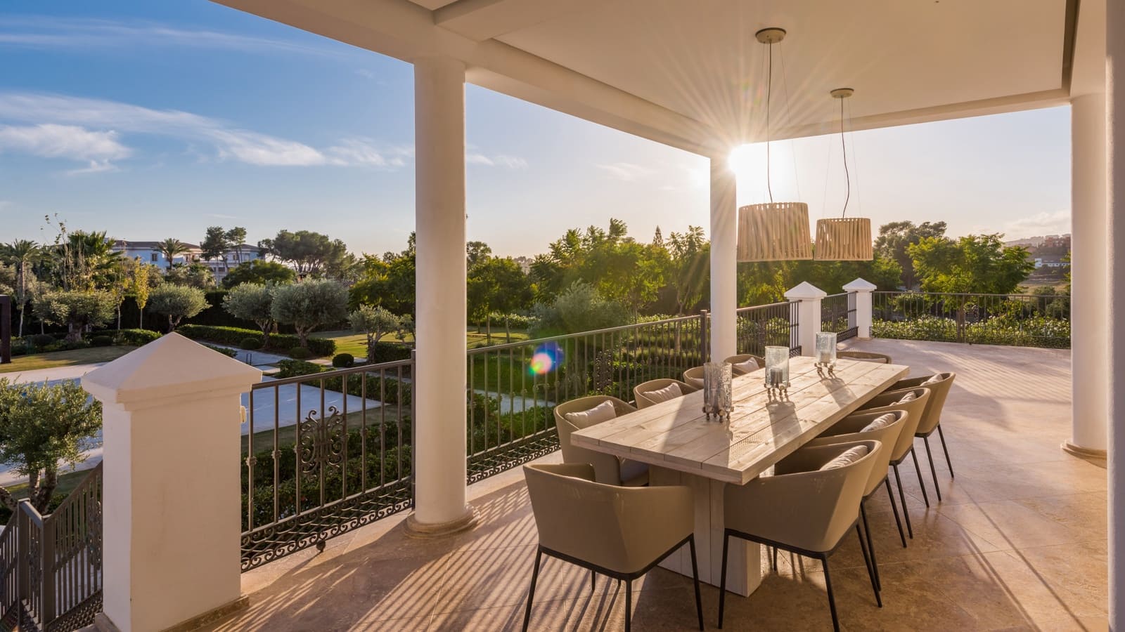 Chalet de 6 habitaciones en San Pedro de Alcantara en venta con piscina garaje - 8.500.000 € (Ref: 6378295)