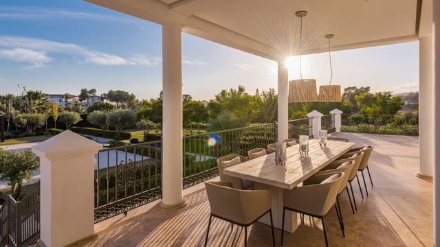 6 soveværelse Villa til salg i San Pedro de Alcantara, Marbella med swimmingpool garage - € 8.500.000 (Ref: 6378295)