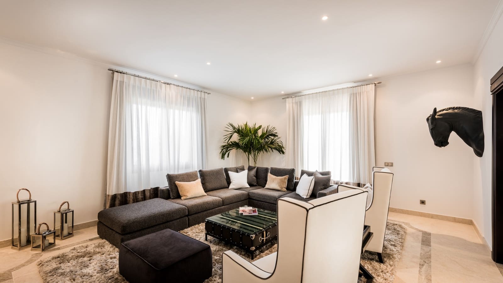 Chalet de 6 habitaciones en San Pedro de Alcantara en venta con piscina garaje - 8.500.000 € (Ref: 6378295)