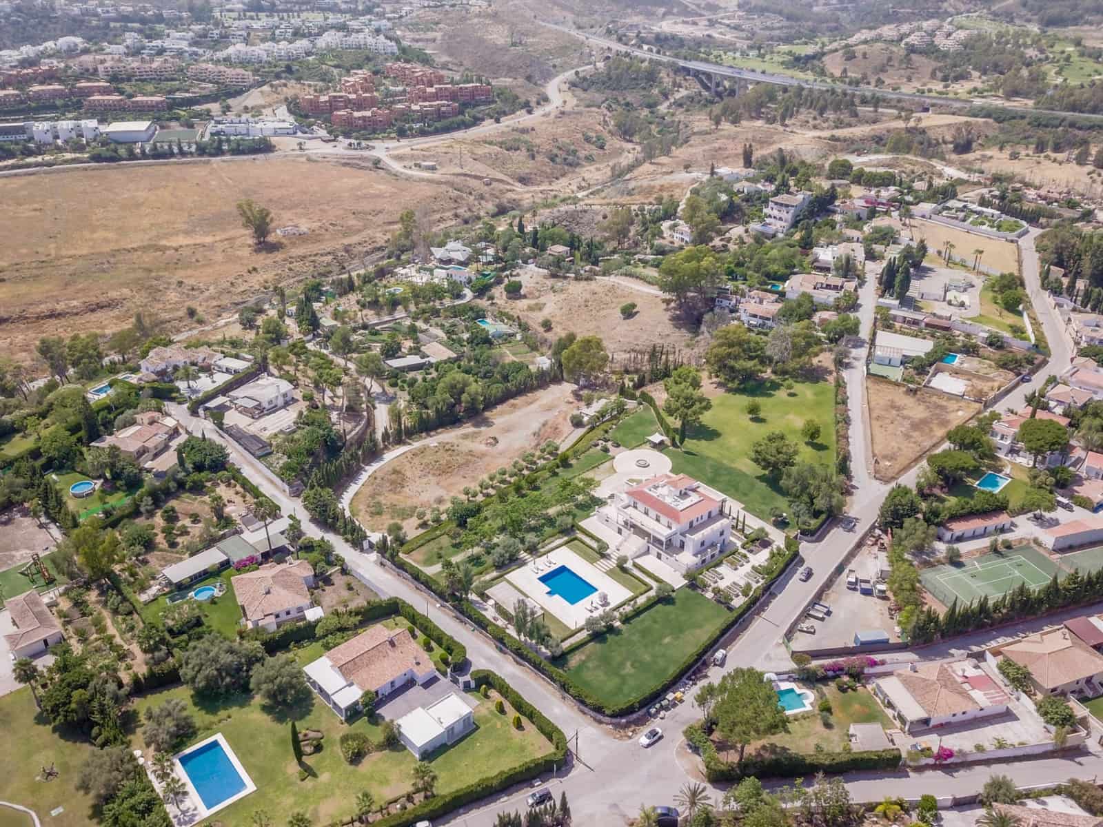 Chalet de 6 habitaciones en San Pedro de Alcantara en venta con piscina garaje - 8.500.000 € (Ref: 6378295)