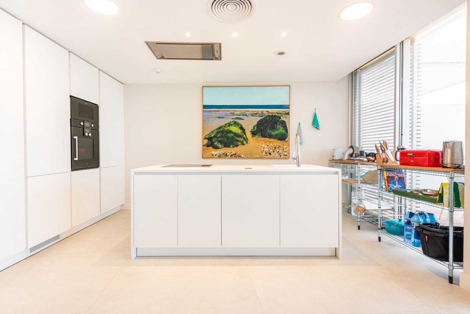 3 bedroom Apartment for sale in Estepona with pool garage - € 1,450,000 (Ref: 6694536)