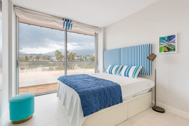 3 slaapkamer Appartement te koop in Estepona met zwembad garage - € 1.450.000 (Ref: 6694536)