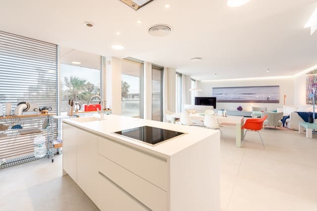 3 slaapkamer Appartement te koop in Estepona met zwembad garage - € 1.450.000 (Ref: 6694536)