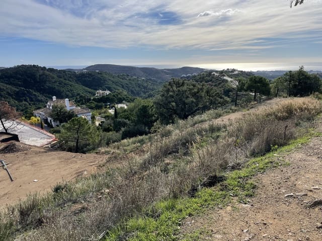 Terrain à Bâtir à vendre à Benahavís - 950 000 € (Ref: 6709556)