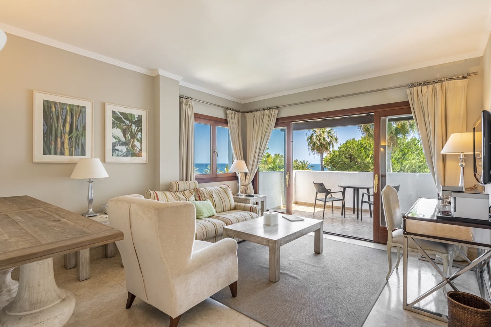 1 bedroom Penthouse for sale in Marbella with pool garage - € 2,995,000 (Ref: 6722610)