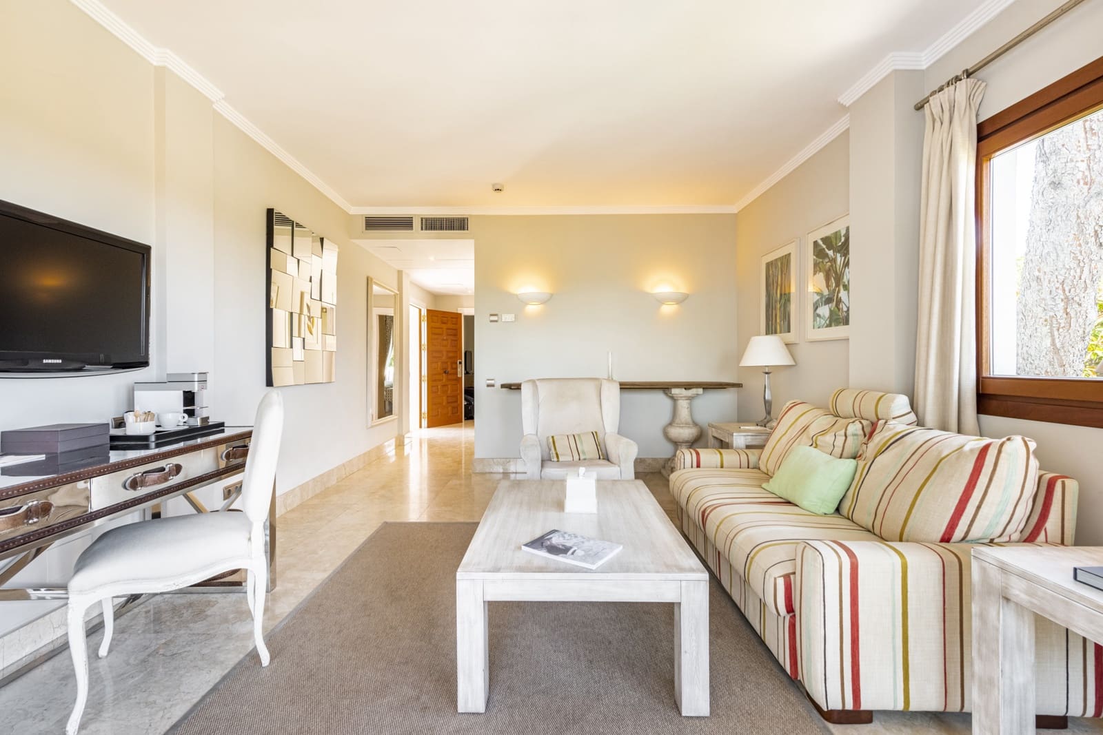 1 bedroom Penthouse for sale in Marbella with pool garage - € 2,995,000 (Ref: 6722610)