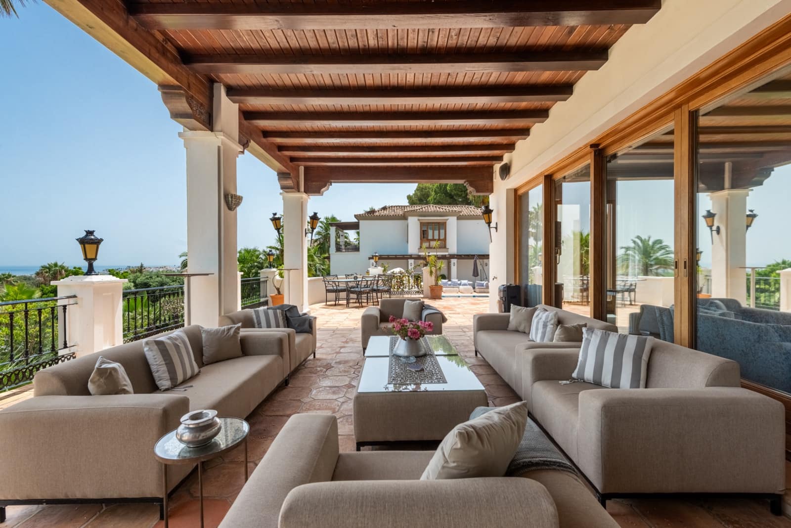 15 sypialnia Willa na sprzedaż w Benahavis z basenem garażem - 13 950 000 € (Ref: 6811124)