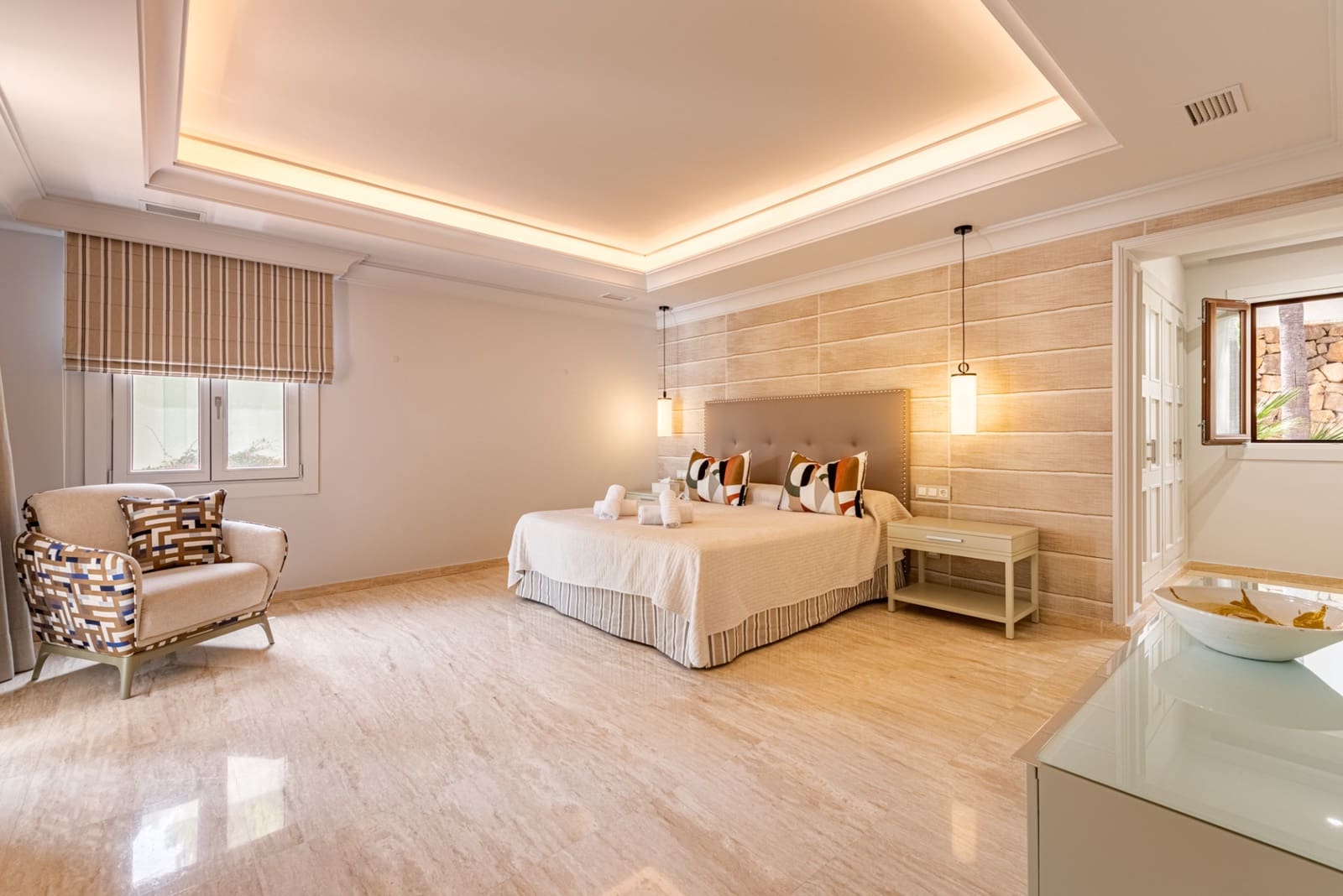 15 sypialnia Willa na sprzedaż w Benahavis z basenem garażem - 13 950 000 € (Ref: 6811124)