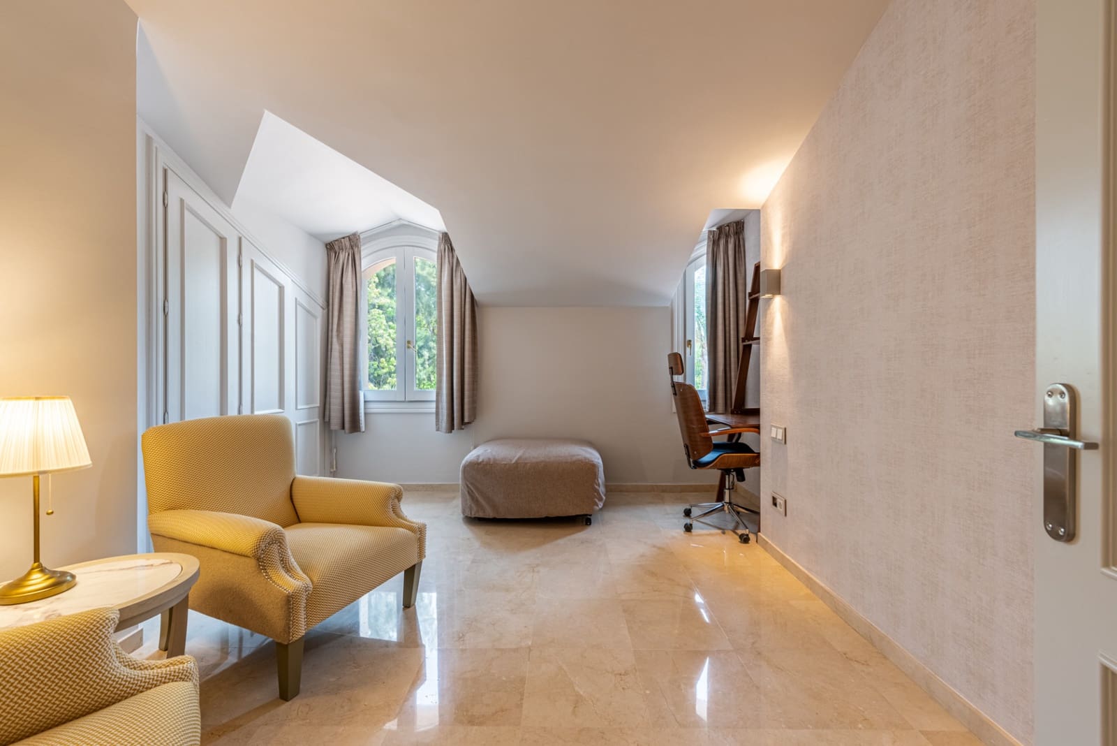 15 sypialnia Willa na sprzedaż w Benahavis z basenem garażem - 13 950 000 € (Ref: 6811124)