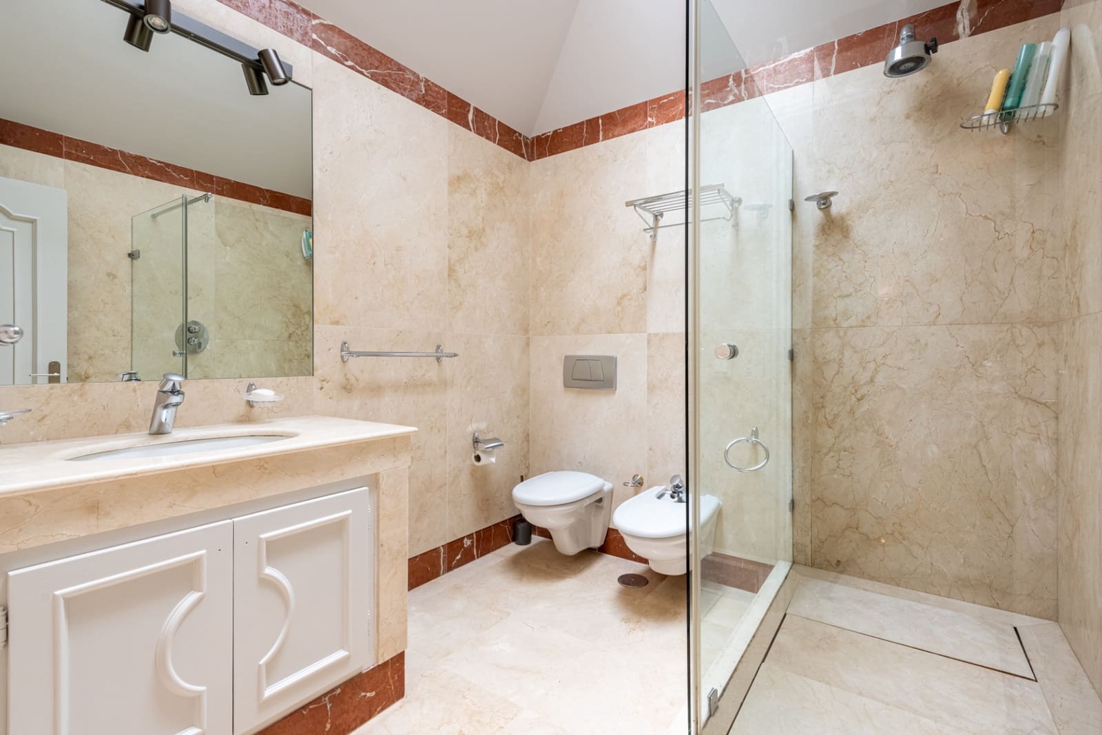 15 sypialnia Willa na sprzedaż w Benahavis z basenem garażem - 13 950 000 € (Ref: 6811124)