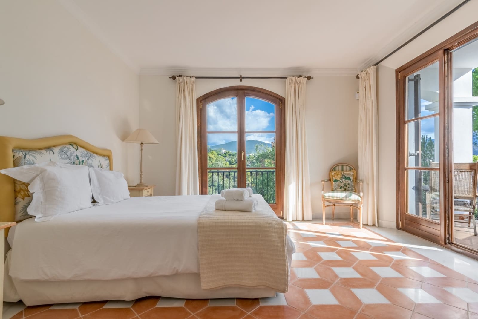 6 Zimmer Villa zu verkaufen in El Madronal mit Pool Garage - 7.800.000 € (Ref: 6828501)