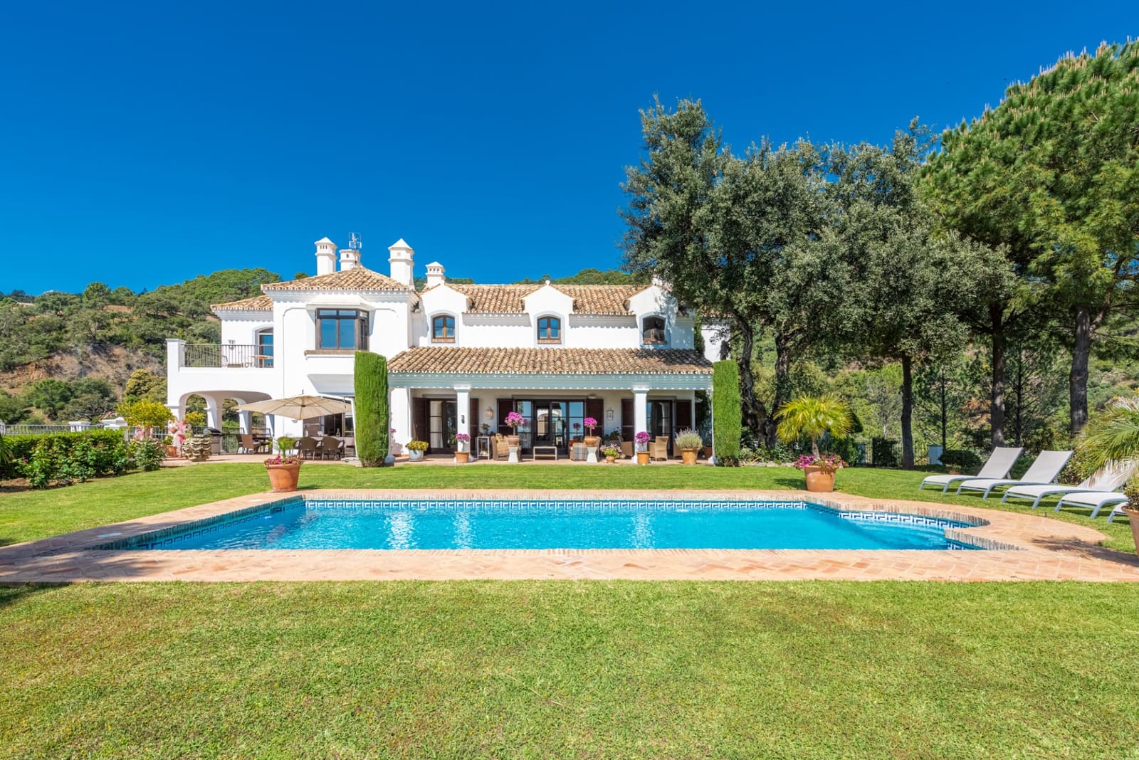 6 Zimmer Villa zu verkaufen in El Madronal mit Pool Garage - 7.800.000 € (Ref: 6828501)