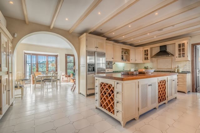 6 slaapkamer Villa te koop in El Madroñal, Benahavís met zwembad garage - € 7.800.000 (Ref: 6828501)