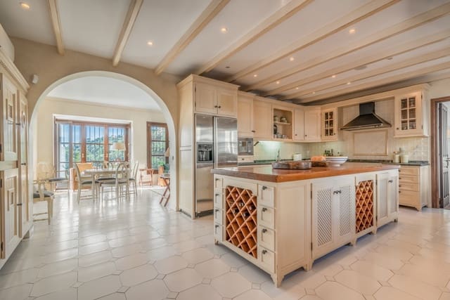 6 slaapkamer Villa te koop in El Madroñal, Benahavís met zwembad garage - € 7.800.000 (Ref: 6828501)