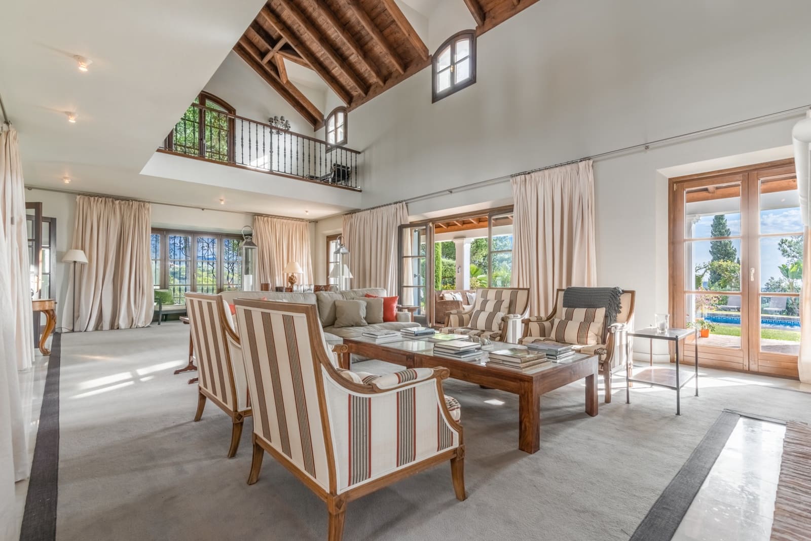 6 bedroom Villa for sale in El Madronal with pool garage - € 7,800,000 (Ref: 6828501)
