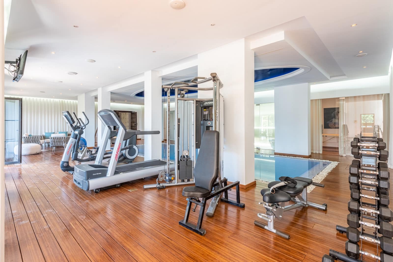 6 bedroom Villa for sale in El Madronal with pool garage - € 7,800,000 (Ref: 6828501)