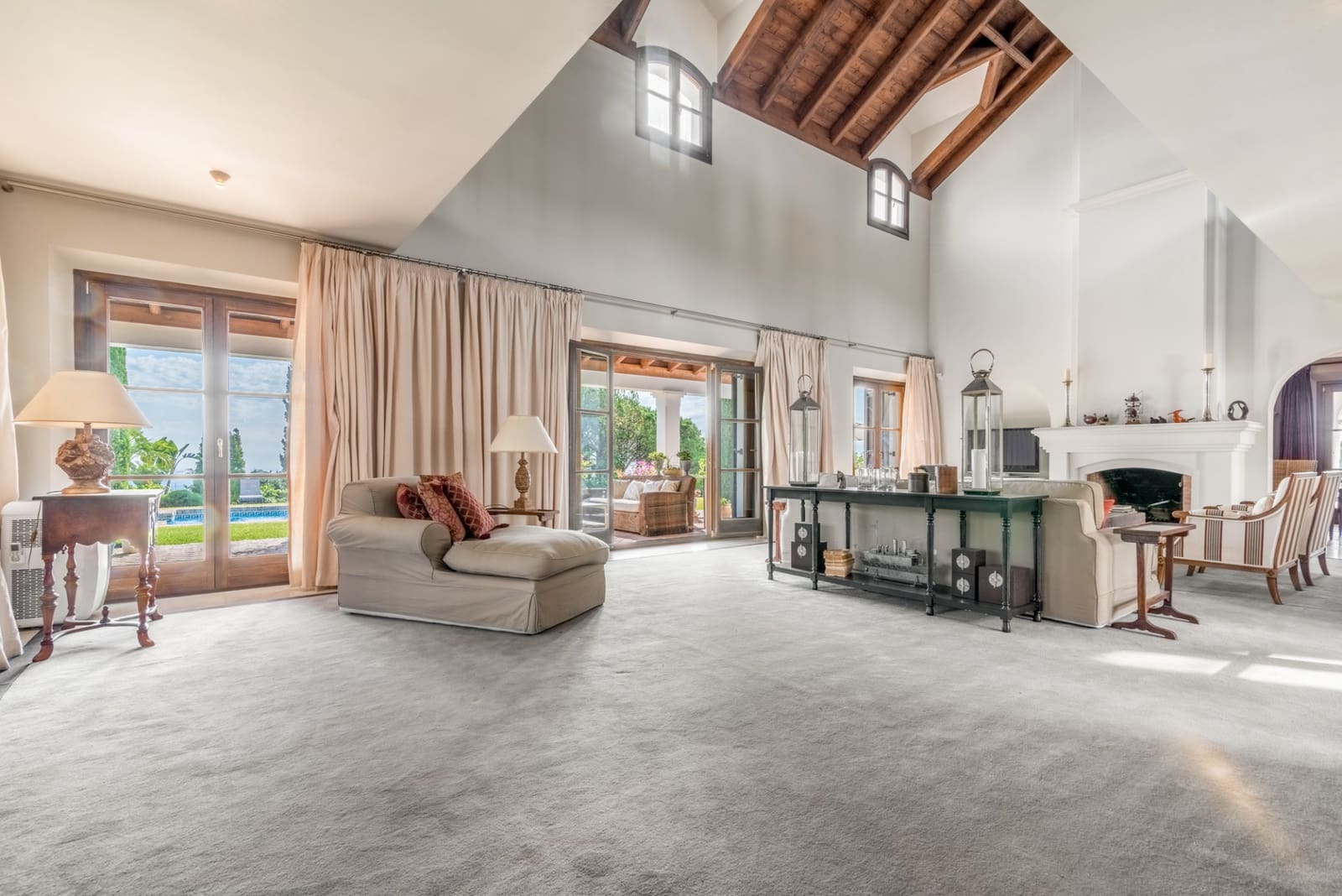 6 bedroom Villa for sale in El Madronal with pool garage - € 7,800,000 (Ref: 6828501)