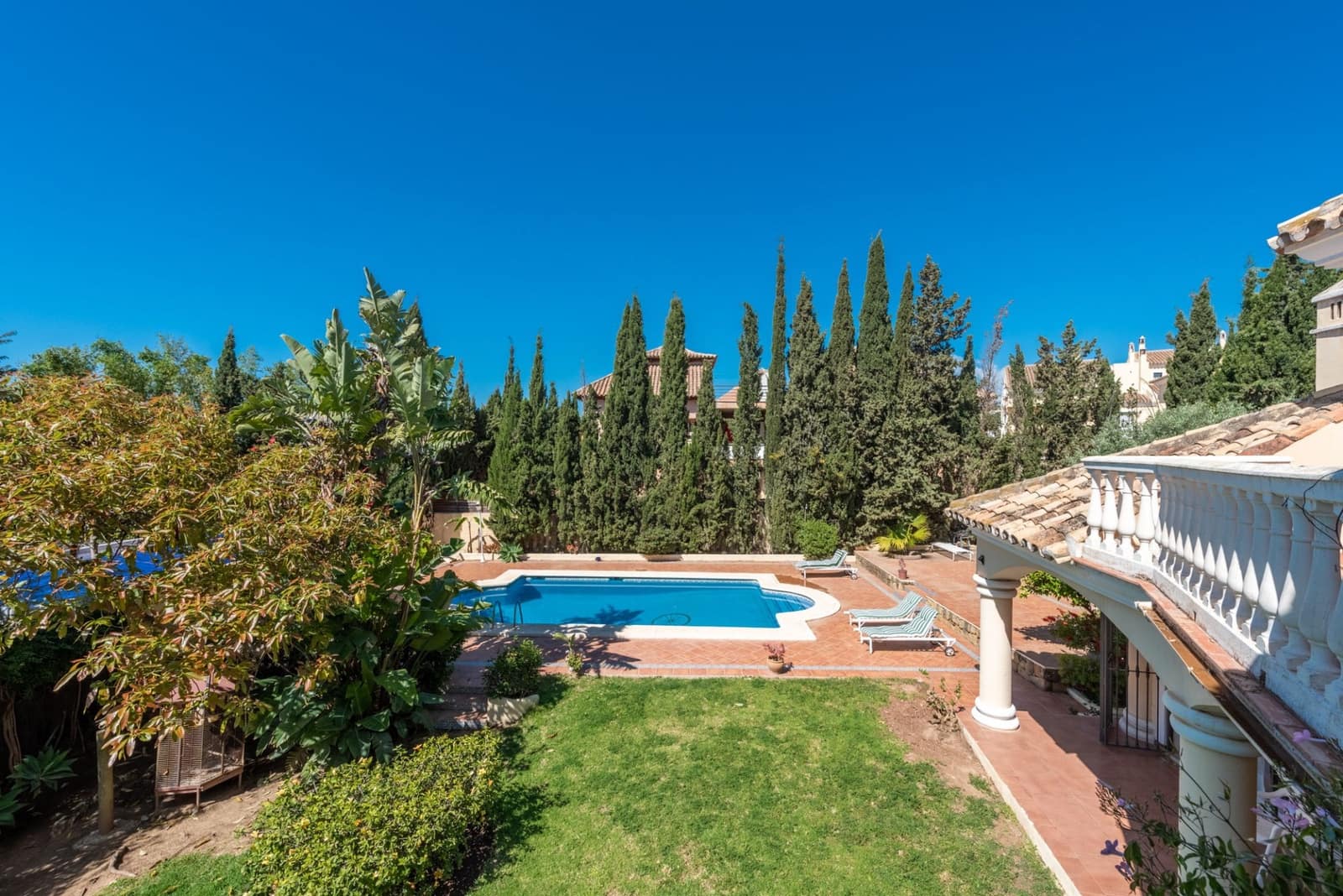 Chalet de 8 habitaciones en Marbella en venta con piscina garaje - 2.100.000 € (Ref: 6843090)
