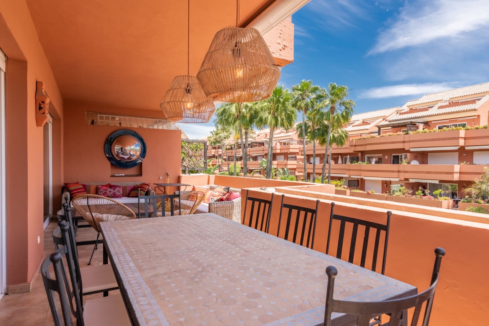 Apartamento de 4 habitaciones en Marbella en alquiler vacacional con piscina garaje - 4.000 € (Ref: 6917934)