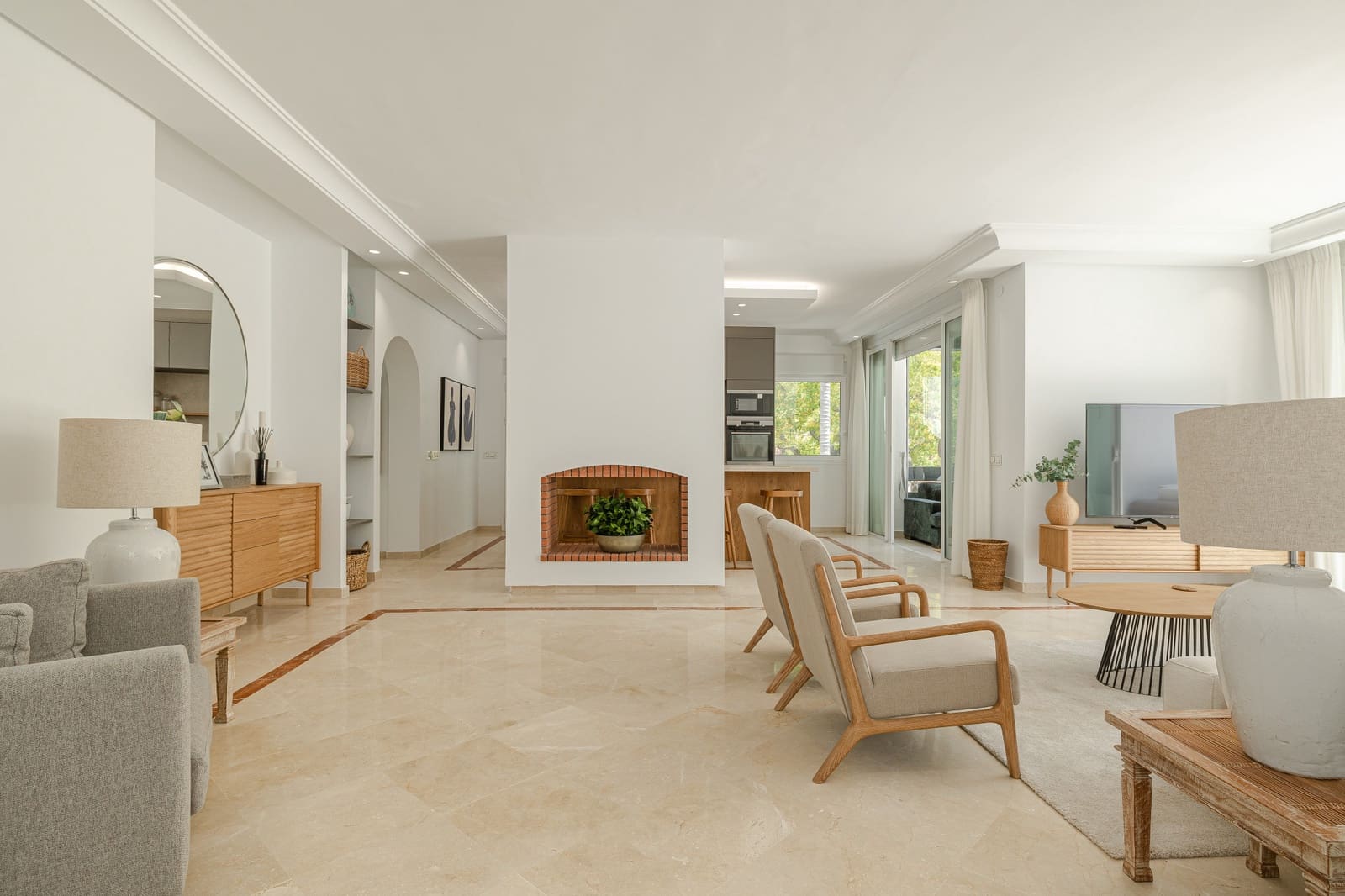 4 bedroom Penthouse for sale in Marbella with pool garage - € 3,150,000 (Ref: 6922534)