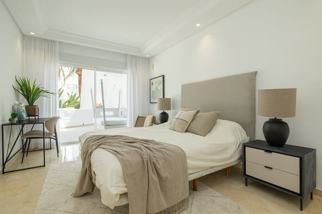 4 quarto Penthouse para venda em Marbella com piscina garagem - 3 150 000 € (Ref: 6922534)