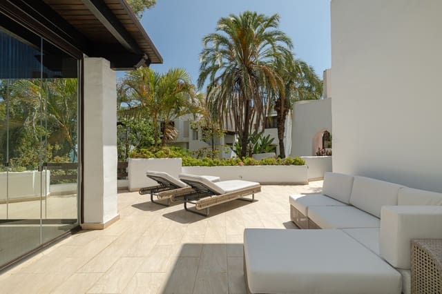 4 quarto Penthouse para venda em Marbella com piscina garagem - 3 150 000 € (Ref: 6922534)