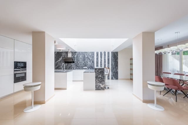 6 slaapkamer Appartement te koop in Marbella met zwembad garage - € 4.205.000 (Ref: 6922535)