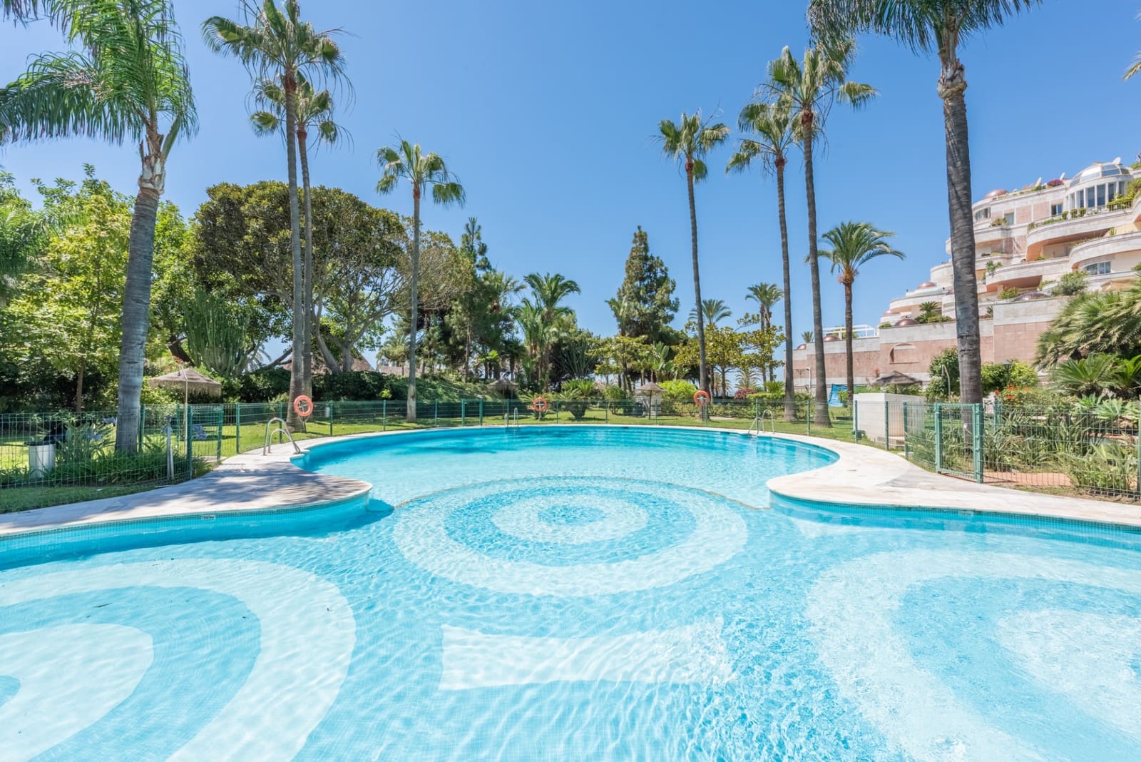 6 slaapkamer Appartement te koop in Marbella met zwembad garage - € 4.205.000 (Ref: 6922535)