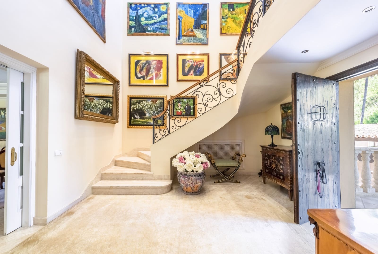 4 bedroom Villa for sale in Marbella with pool garage - € 3,495,000 (Ref: 6962292)