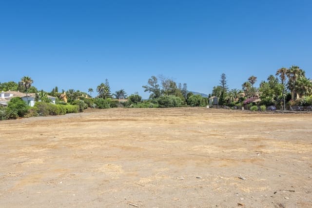 Building Plot for sale in Guadalmina Baja, Marbella - € 18,000,000 (Ref: 7026098)