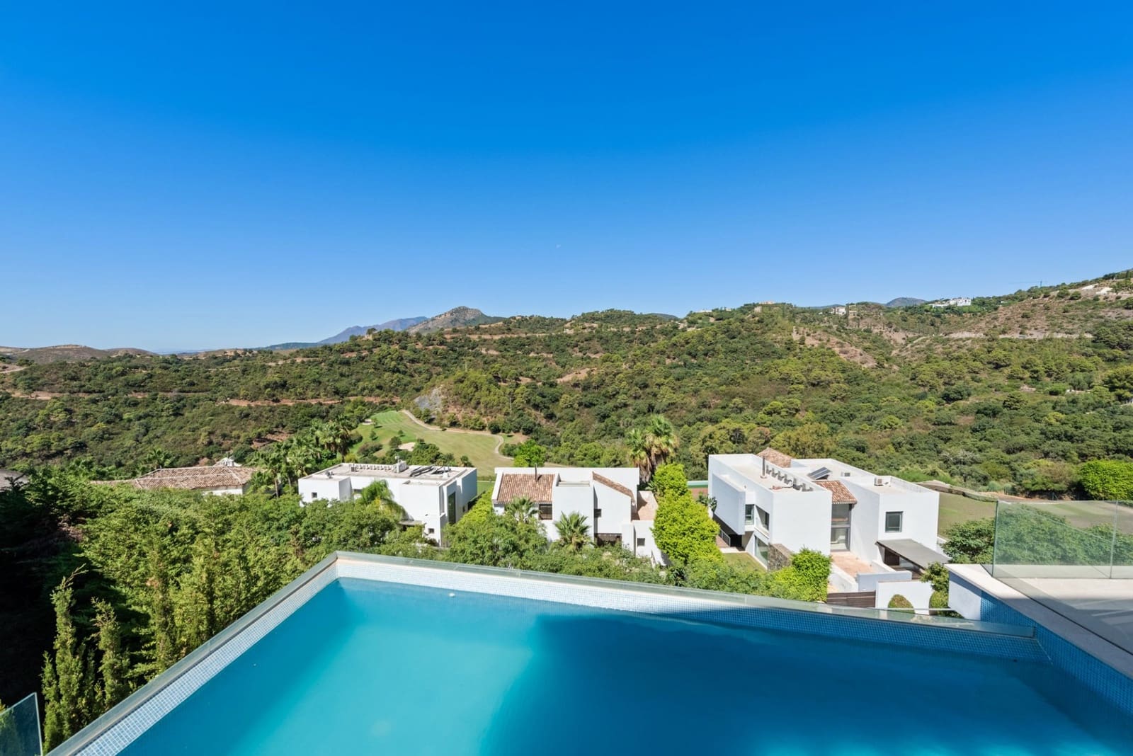 6 soveværelse Villa til salg i Los Arqueros med swimmingpool garage - € 3.250.000 (Ref: 7078945)