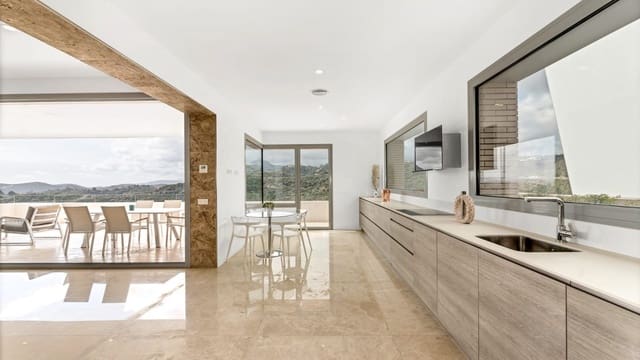 6 sovrum Villa till salu i Los Arqueros, Benahavís med pool garage - 2 999 990 € (Ref: 7078945)