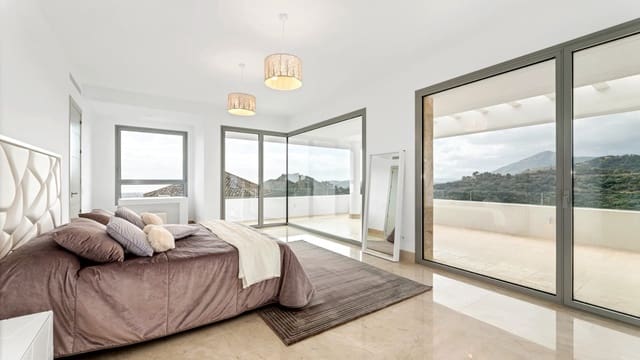 6 sovrum Villa till salu i Los Arqueros, Benahavís med pool garage - 2 999 990 € (Ref: 7078945)