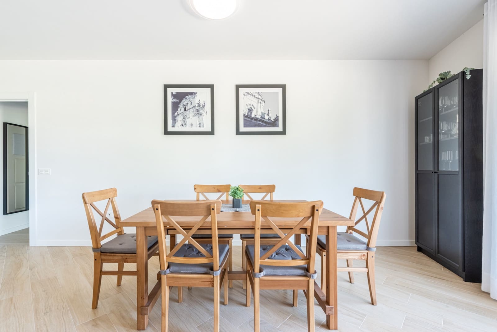 2 Zimmer Apartment zu vermieten in Nueva Andalucia mit Pool Garage - 2.300 € (Ref: 7078946)