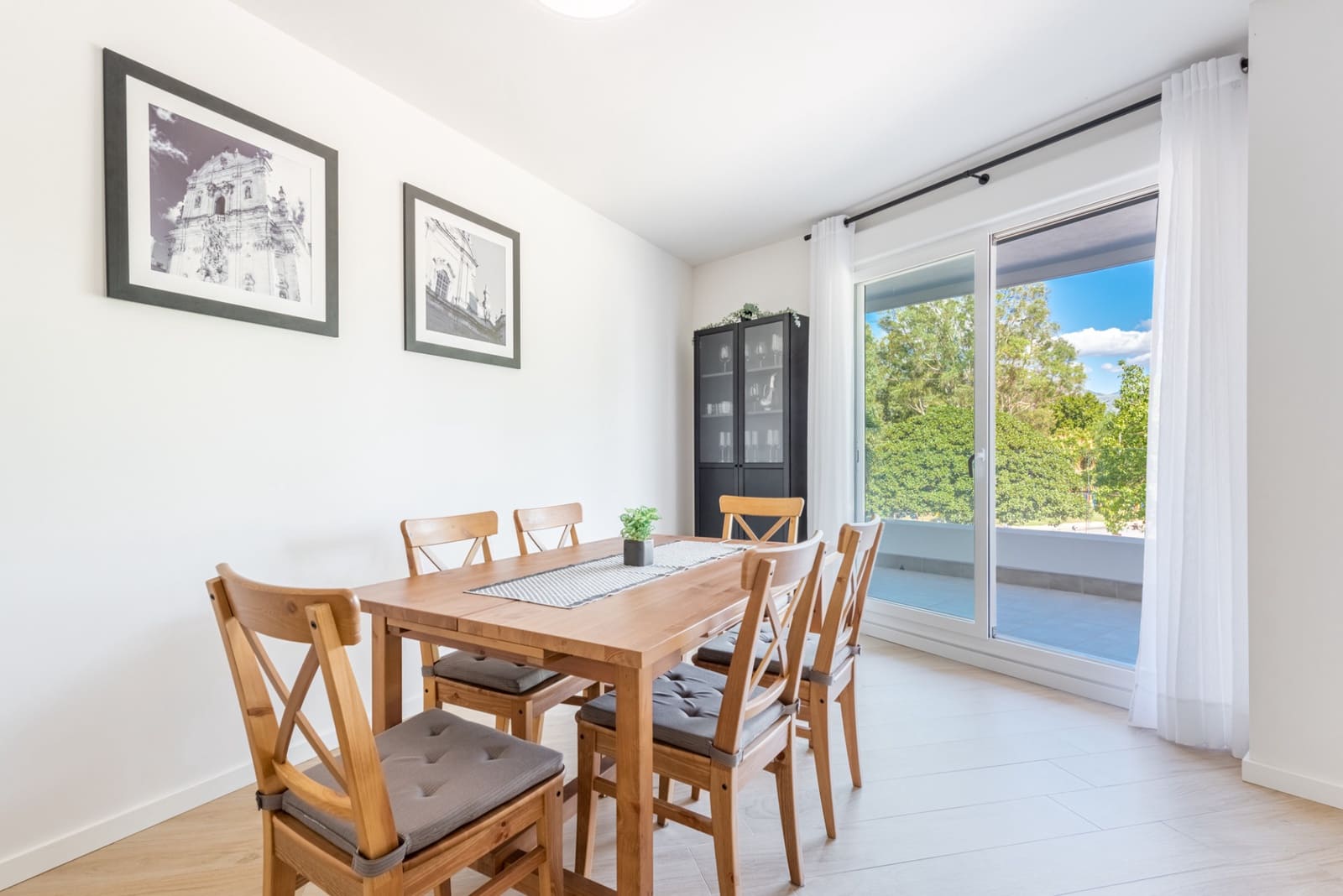 2 Zimmer Apartment zu vermieten in Nueva Andalucia mit Pool Garage - 2.300 € (Ref: 7078946)