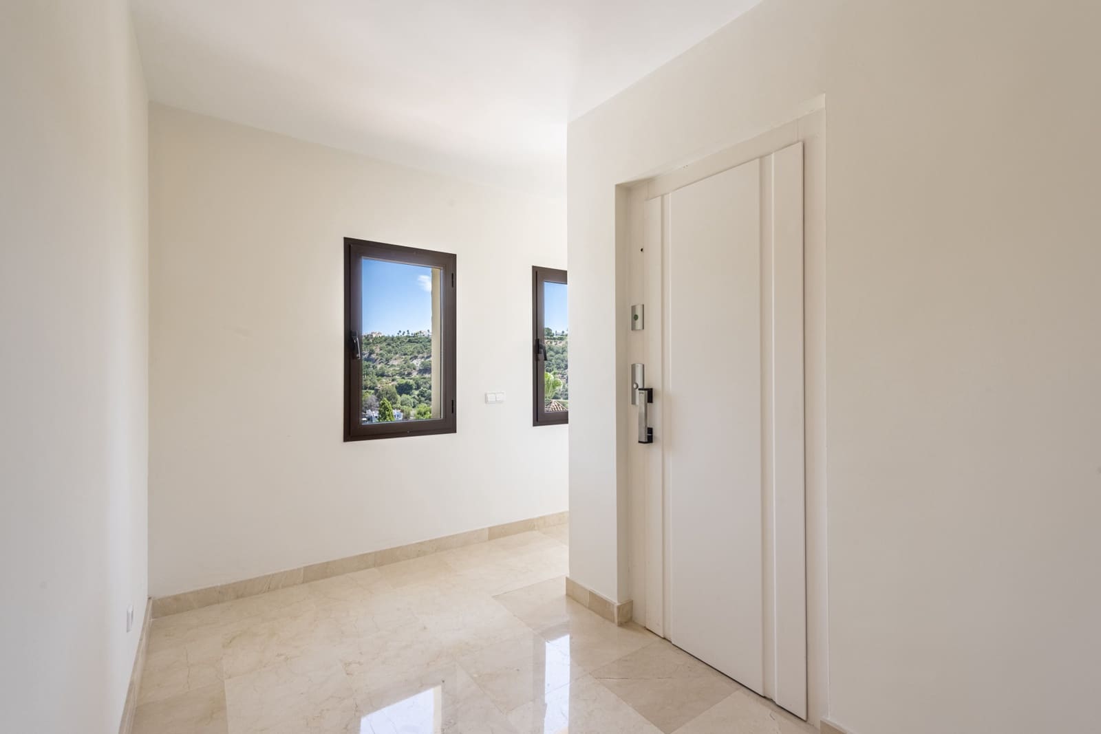 4 soveværelse Villa til salg i Los Arqueros med swimmingpool garage - € 1.899.000 (Ref: 7087493)