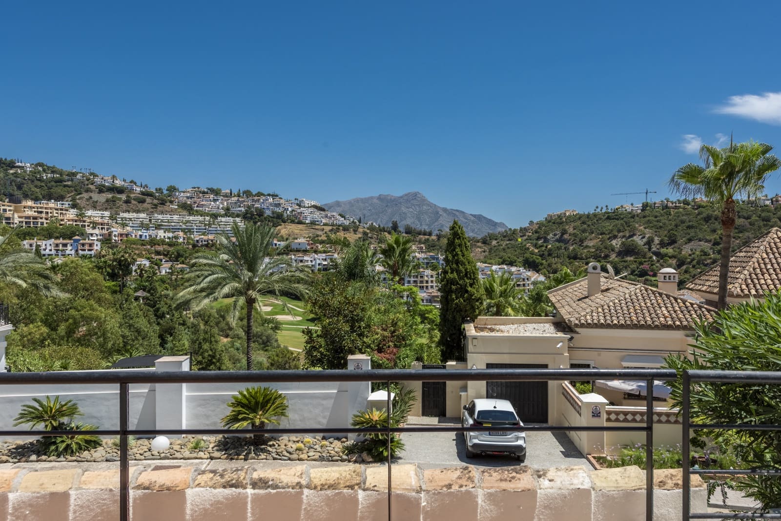 4 soveværelse Villa til salg i Los Arqueros med swimmingpool garage - € 1.899.000 (Ref: 7087493)