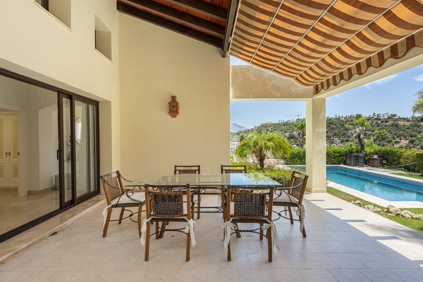 4 chambre Villa/Maison à vendre à Los Arqueros avec piscine garage - 1 999 990 € (Ref: 7087493)