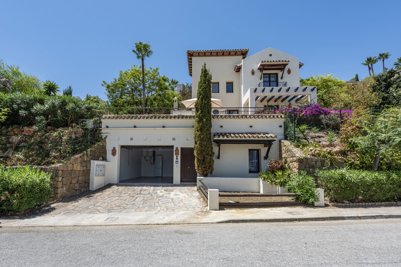 4 chambre Villa/Maison à vendre à Los Arqueros avec piscine garage - 1 999 990 € (Ref: 7087493)