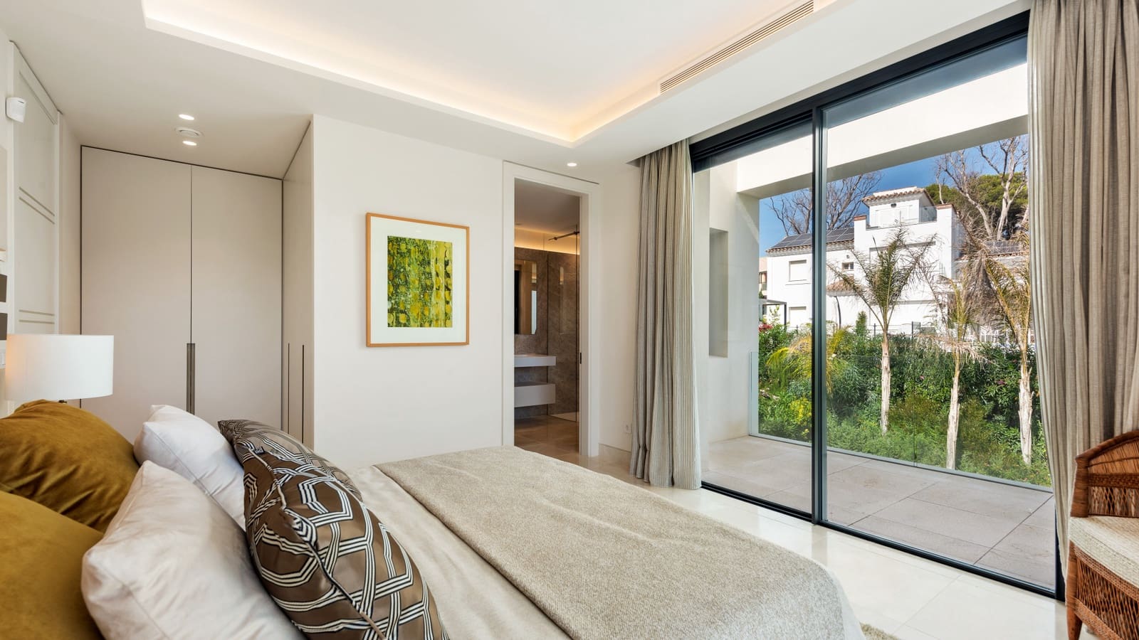 Chalet de 5 habitaciones en Marbella en venta con piscina garaje - 4.995.000 € (Ref: 7200899)
