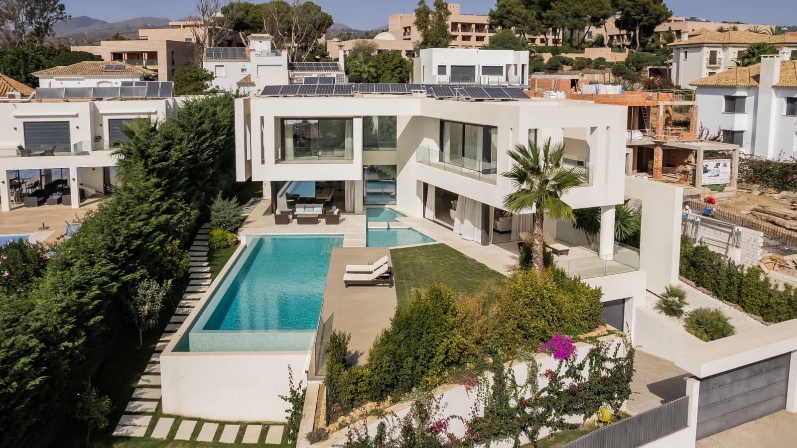 Chalet de 5 habitaciones en Marbella en venta con piscina garaje - 4.995.000 € (Ref: 7200899)