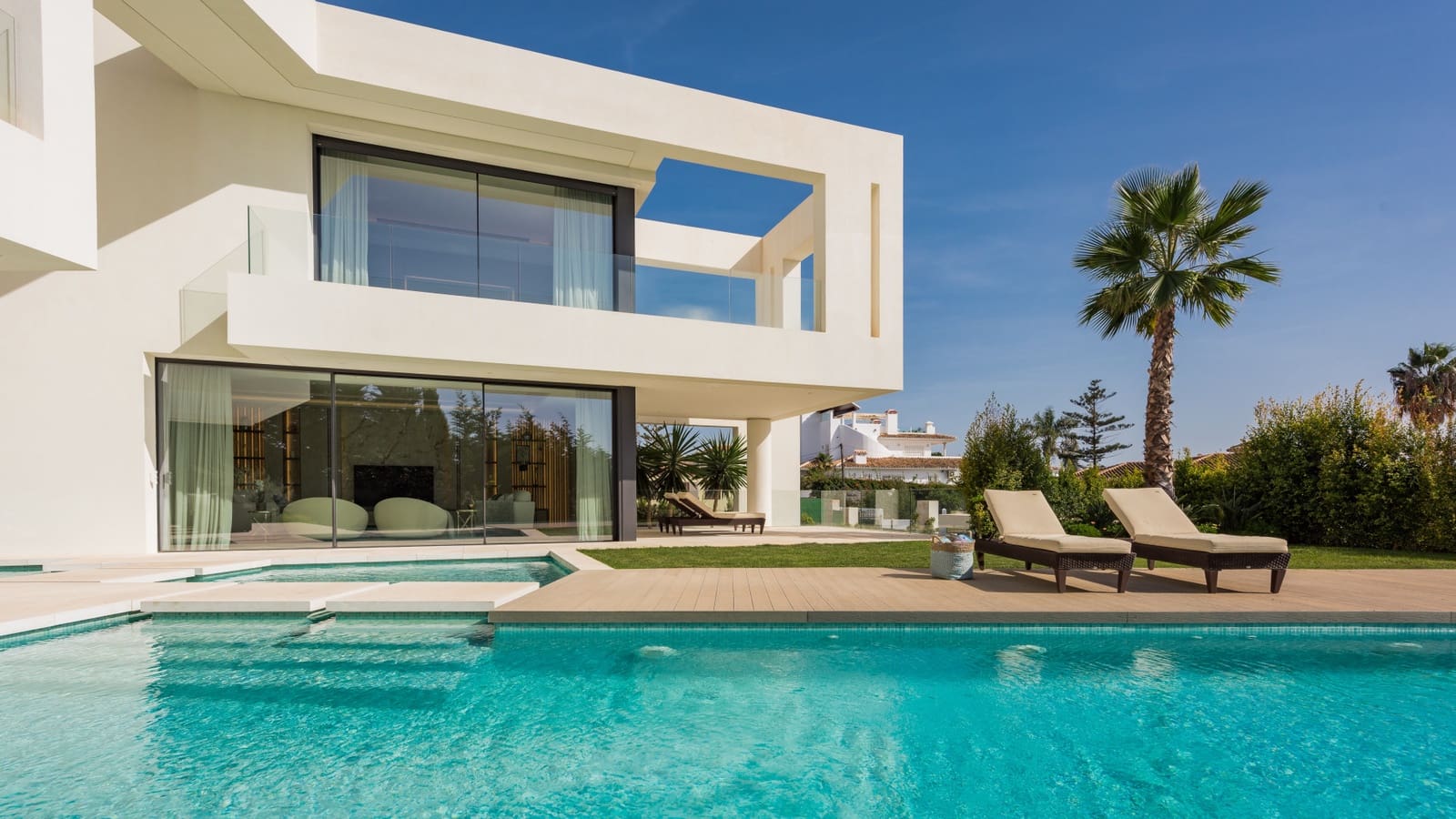 Chalet de 5 habitaciones en Marbella en venta con piscina garaje - 4.995.000 € (Ref: 7200899)