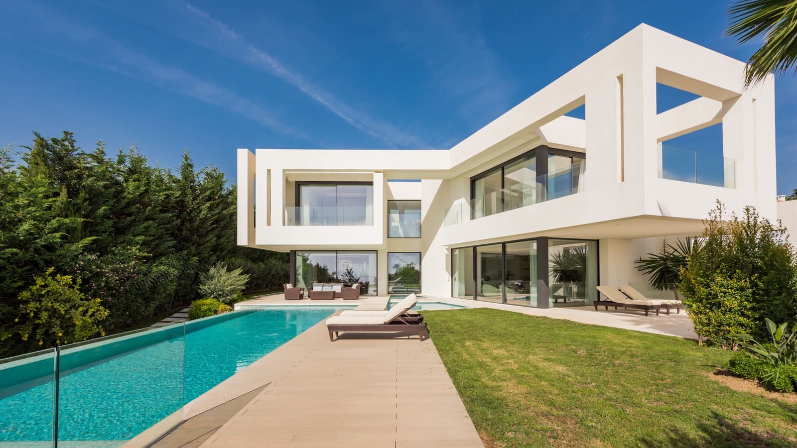 Chalet de 5 habitaciones en Marbella en venta con piscina garaje - 4.995.000 € (Ref: 7200899)